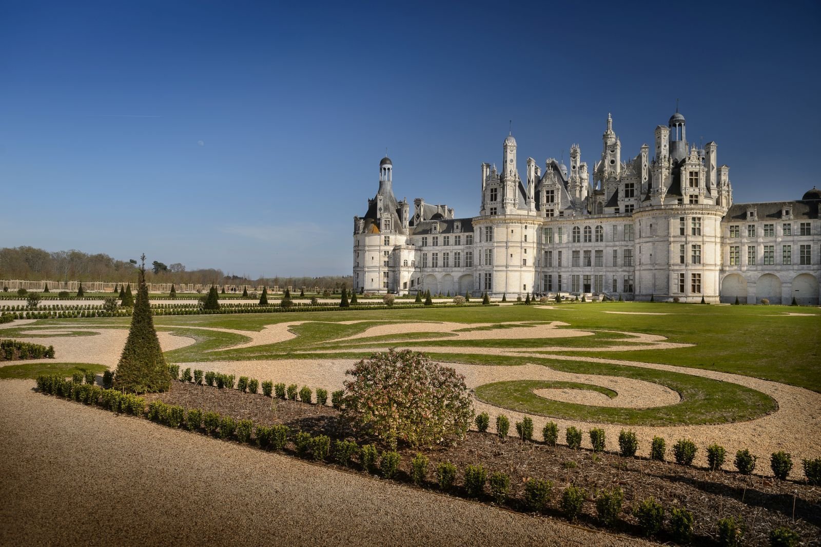 chambord_jardins_a_la_francaise_leonard_de_serres_opt_d10de56f74